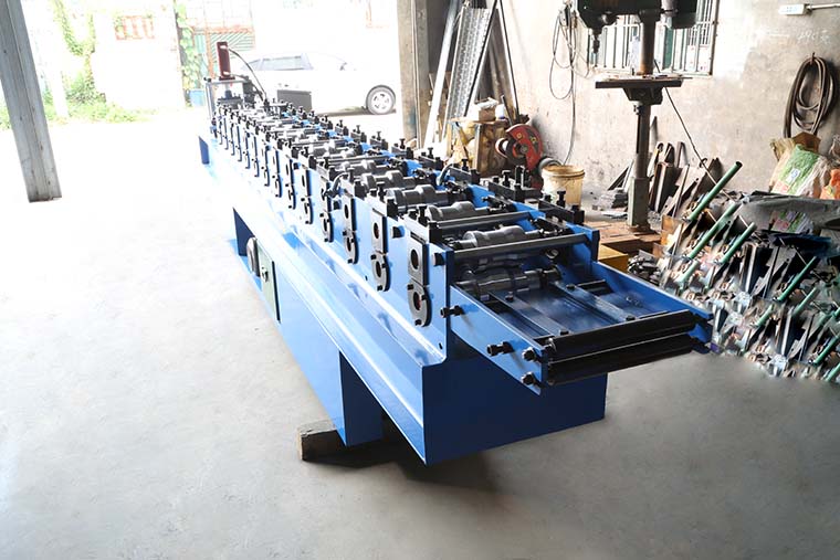  Roller Shutter Door Roll Forming Machine